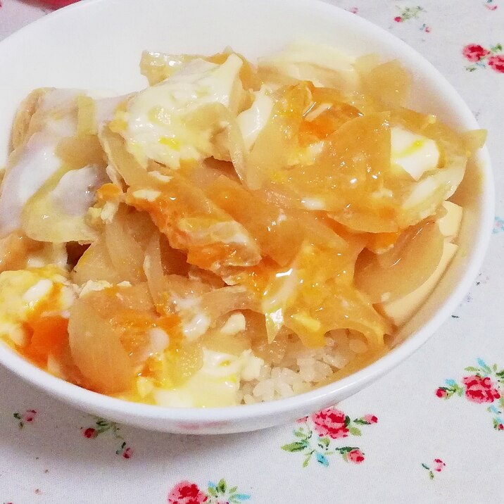 豆腐で節約&ボリュームアップ♪めんつゆで簡単親子丼